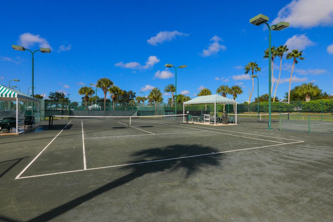 For Rent: $3,200 (2 beds, 2 baths, 1768 Square Feet)