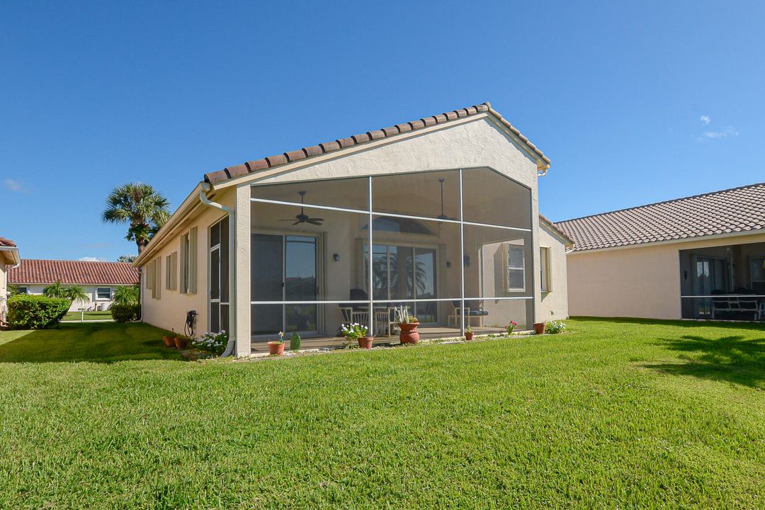 For Rent: $3,200 (2 beds, 2 baths, 1768 Square Feet)