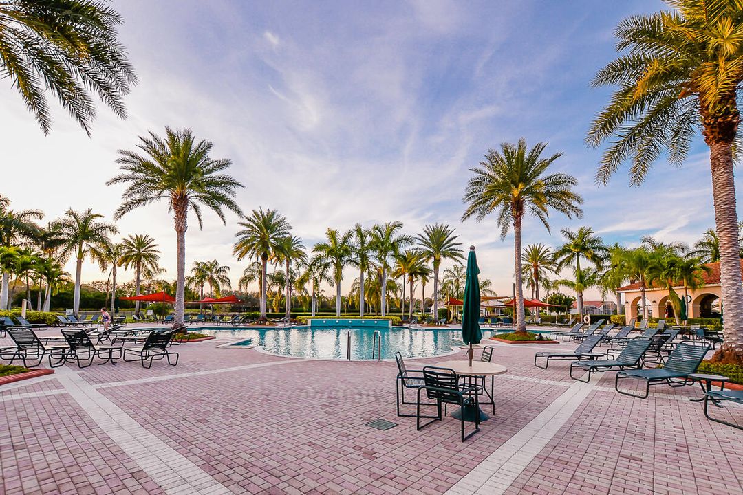 For Rent: $3,200 (2 beds, 2 baths, 1768 Square Feet)