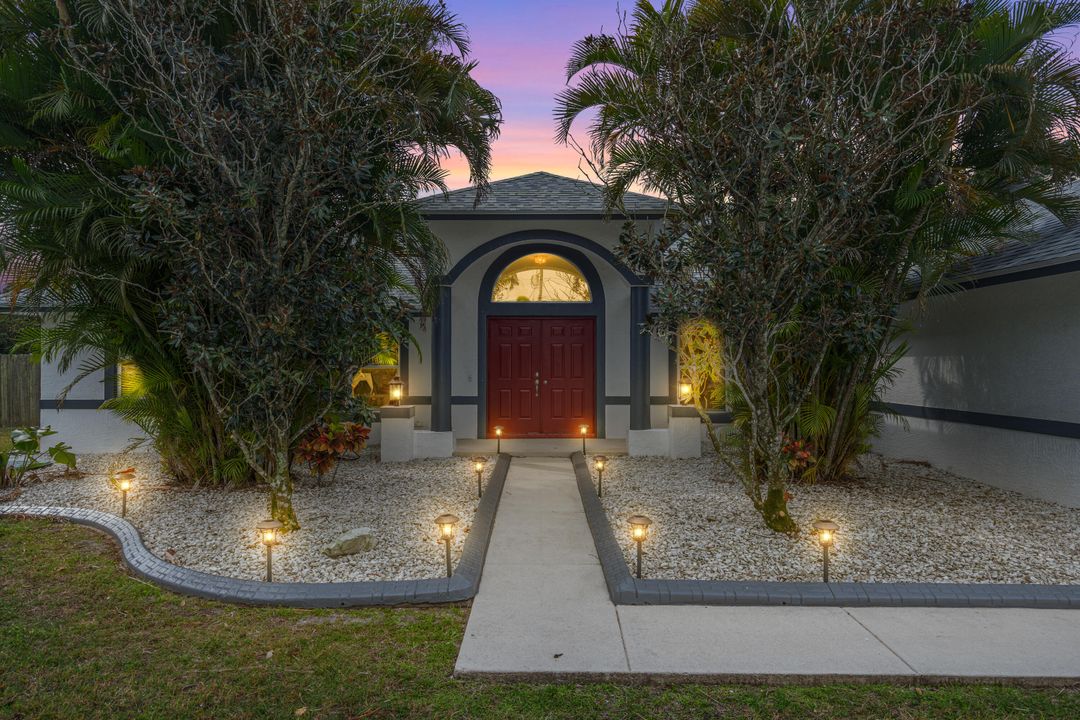 For Sale: $645,000 (4 beds, 2 baths, 2313 Square Feet)