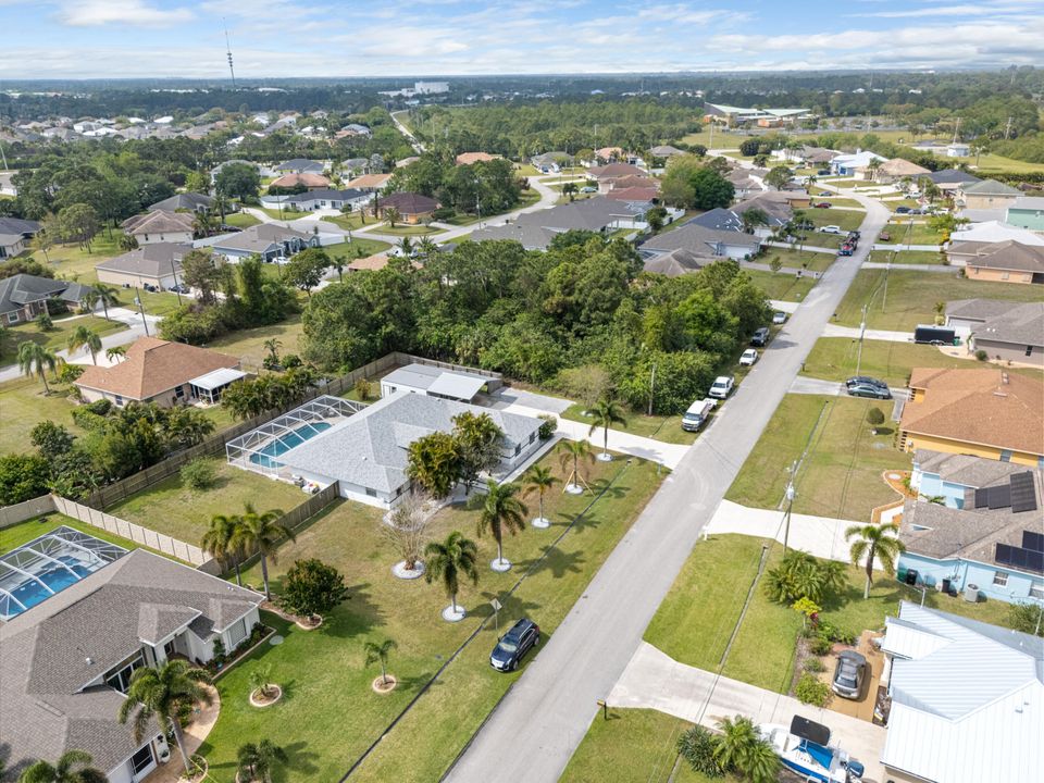 For Sale: $645,000 (4 beds, 2 baths, 2313 Square Feet)