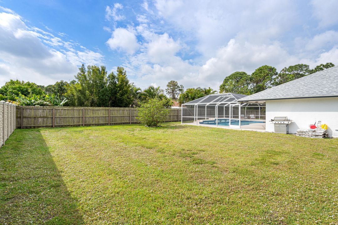 For Sale: $645,000 (4 beds, 2 baths, 2313 Square Feet)