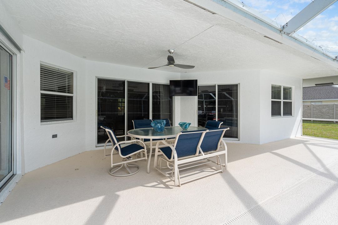 For Sale: $645,000 (4 beds, 2 baths, 2313 Square Feet)