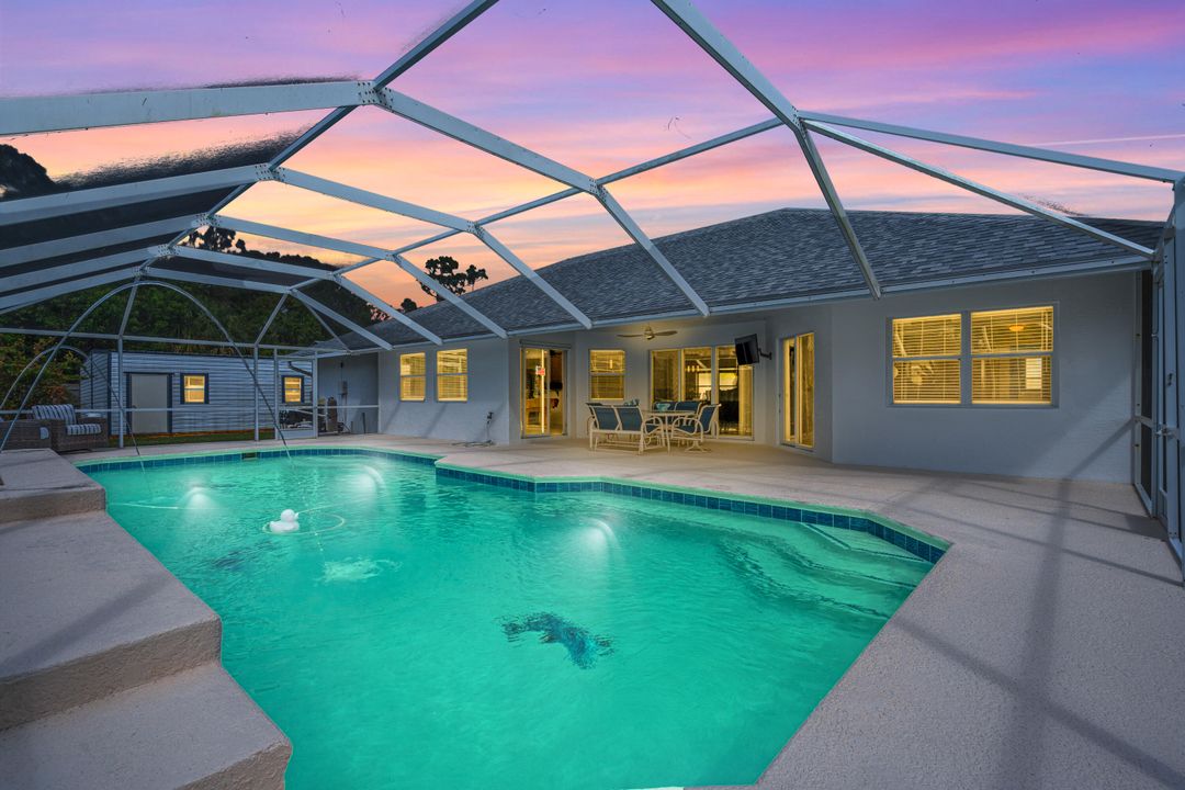 For Sale: $645,000 (4 beds, 2 baths, 2313 Square Feet)