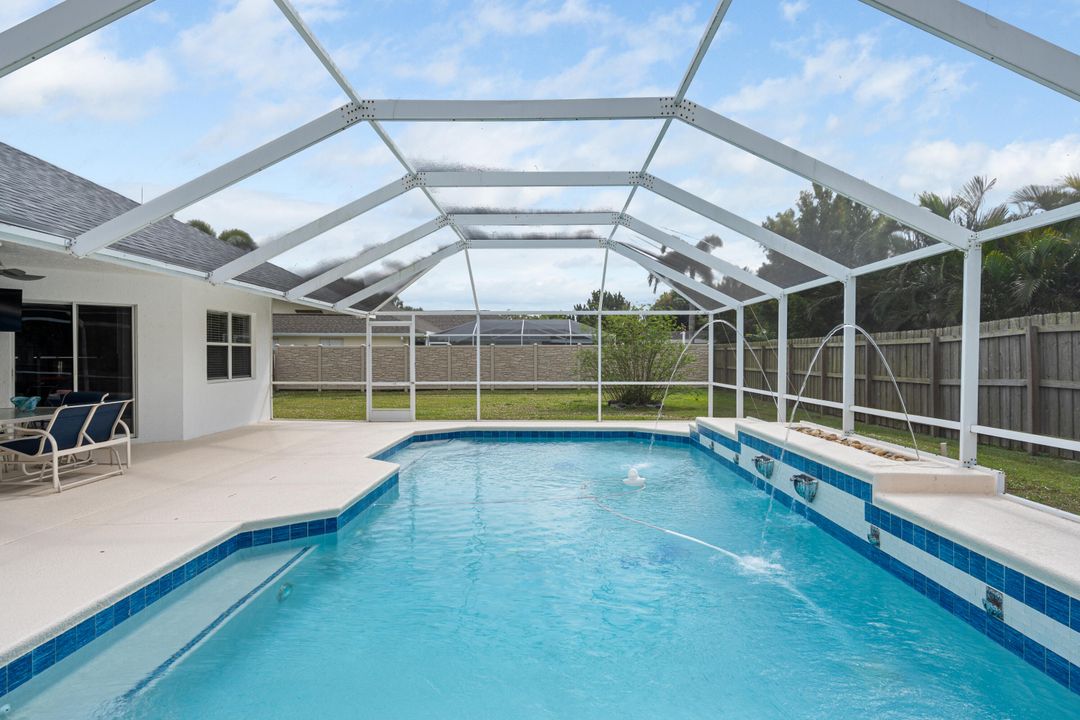 For Sale: $645,000 (4 beds, 2 baths, 2313 Square Feet)