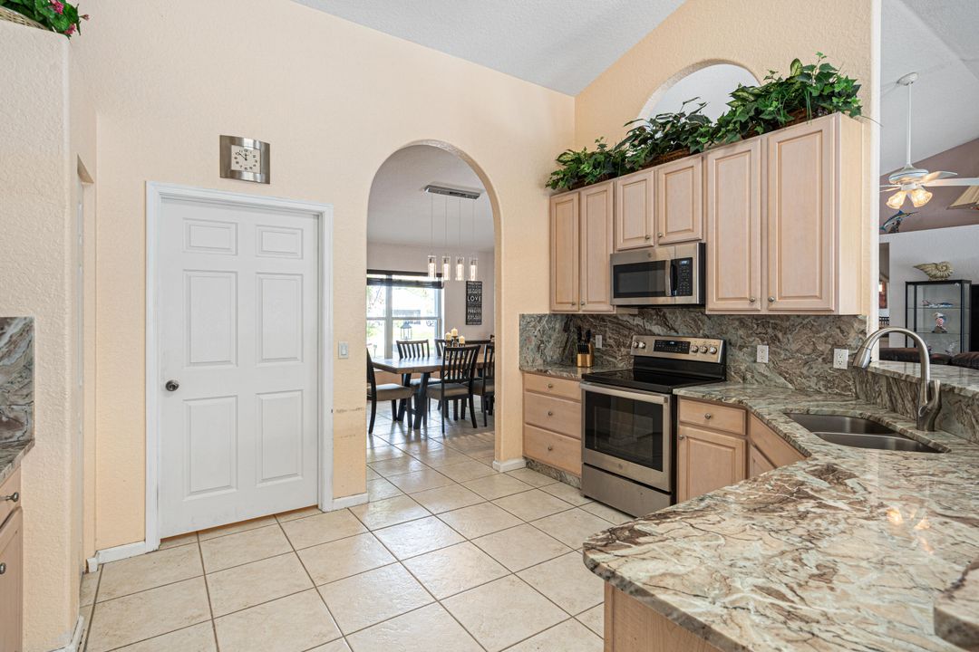 For Sale: $645,000 (4 beds, 2 baths, 2313 Square Feet)