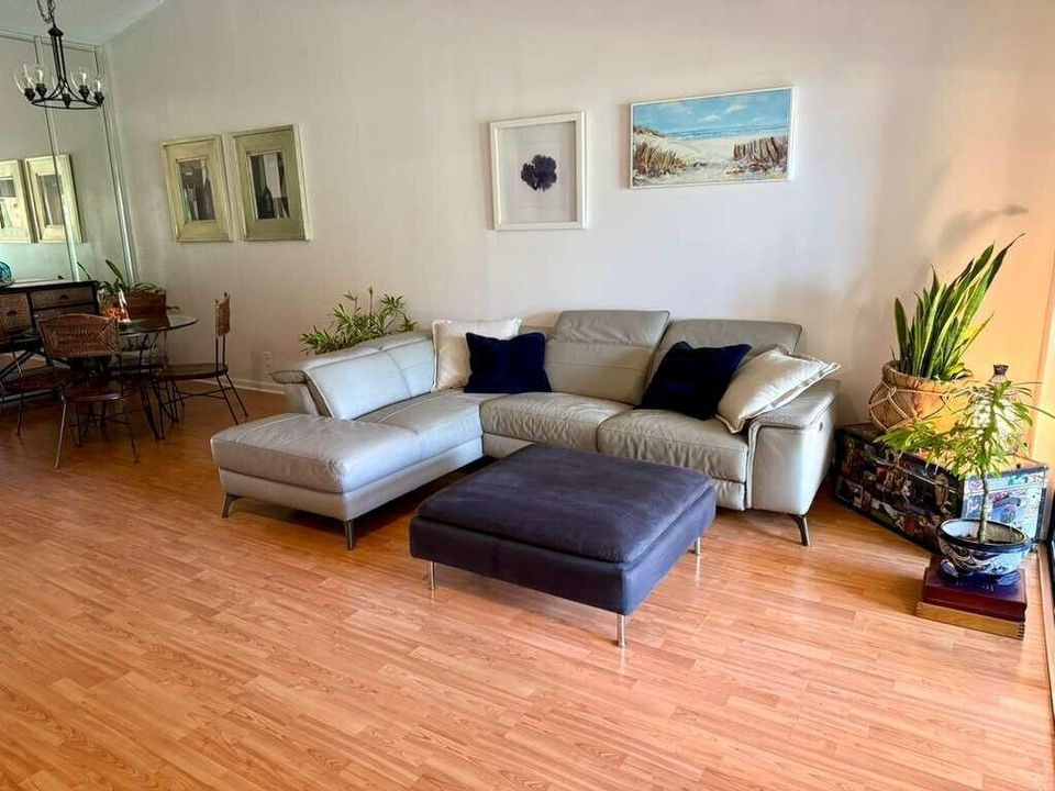 En Venta: $374,900 (2 camas, 2 baños, 1436 Pies cuadrados)