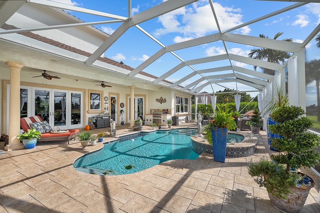 For Sale: $2,000,000 (5 beds, 5 baths, 5197 Square Feet)