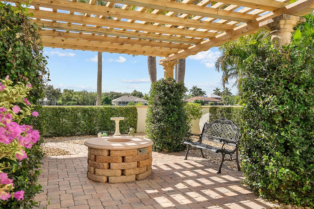 For Sale: $2,000,000 (5 beds, 5 baths, 5197 Square Feet)