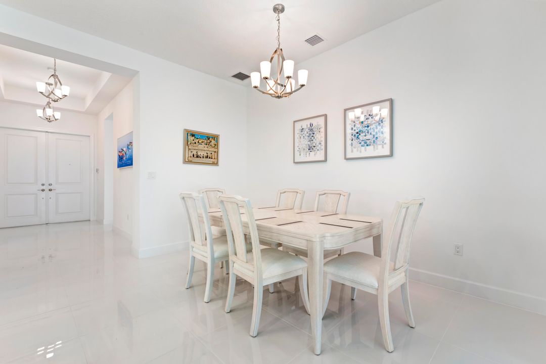 For Sale: $1,199,000 (3 beds, 3 baths, 2166 Square Feet)