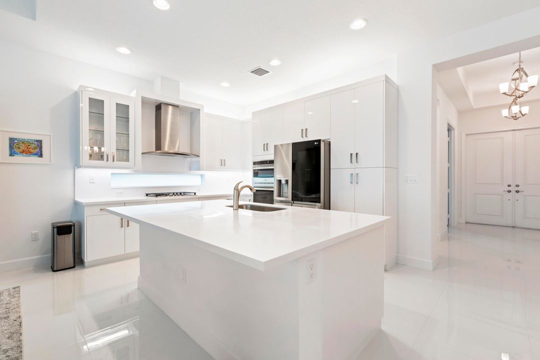 For Sale: $1,199,000 (3 beds, 3 baths, 2166 Square Feet)