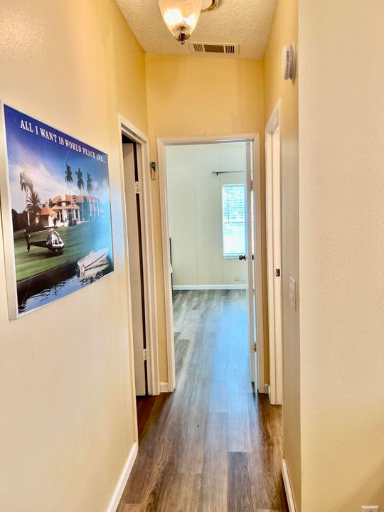 For Sale: $110,000 (2 beds, 2 baths, 1300 Square Feet)