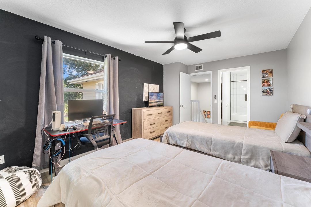 En Venta: $360,000 (2 camas, 2 baños, 1374 Pies cuadrados)