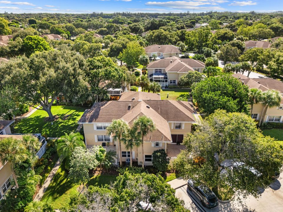 En Venta: $360,000 (2 camas, 2 baños, 1374 Pies cuadrados)