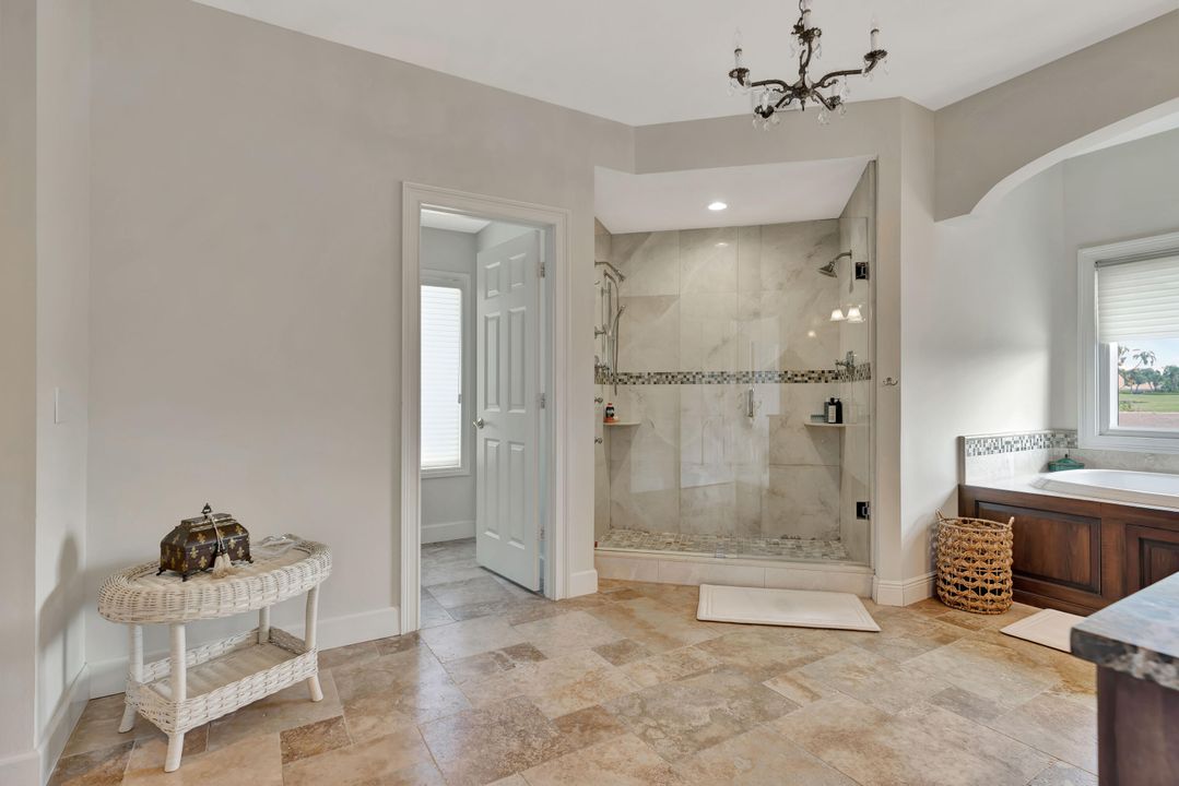 For Sale: $1,045,000 (3 beds, 2 baths, 3211 Square Feet)