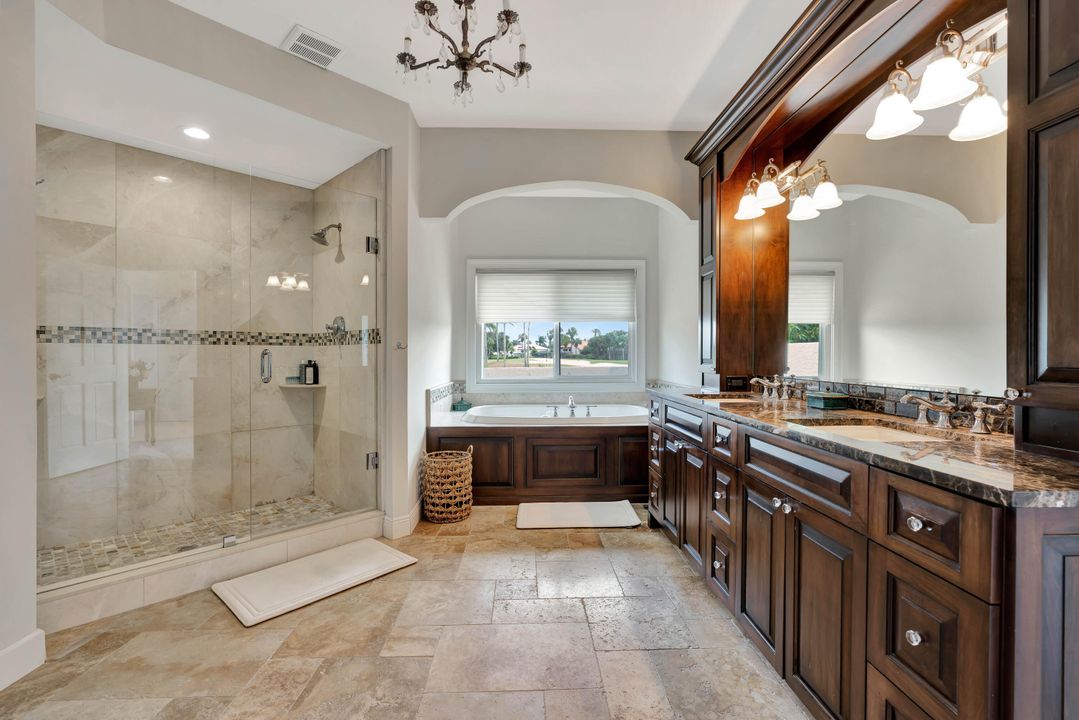 For Sale: $1,045,000 (3 beds, 2 baths, 3211 Square Feet)