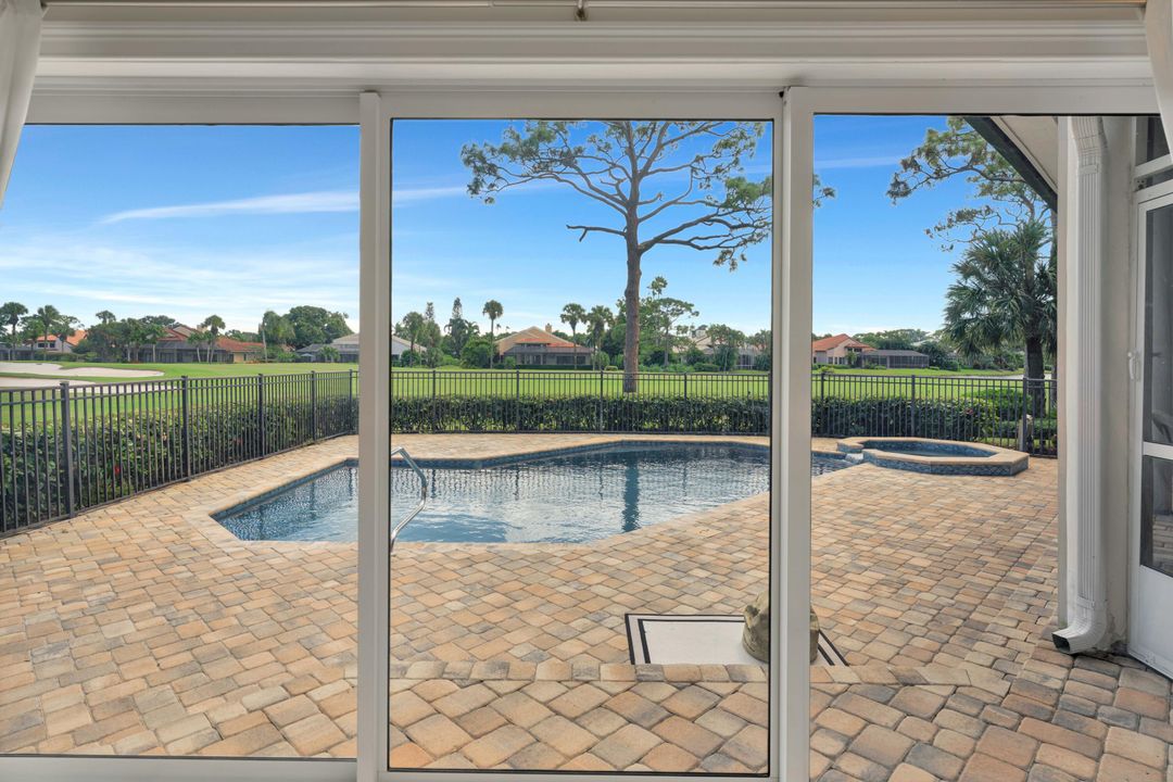 For Sale: $1,045,000 (3 beds, 2 baths, 3211 Square Feet)