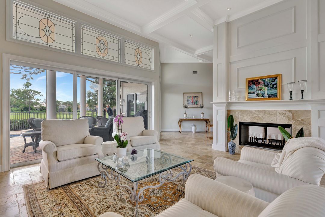 For Sale: $1,045,000 (3 beds, 2 baths, 3211 Square Feet)