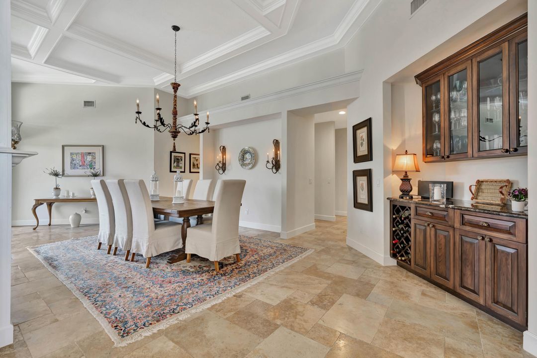 For Sale: $1,045,000 (3 beds, 2 baths, 3211 Square Feet)