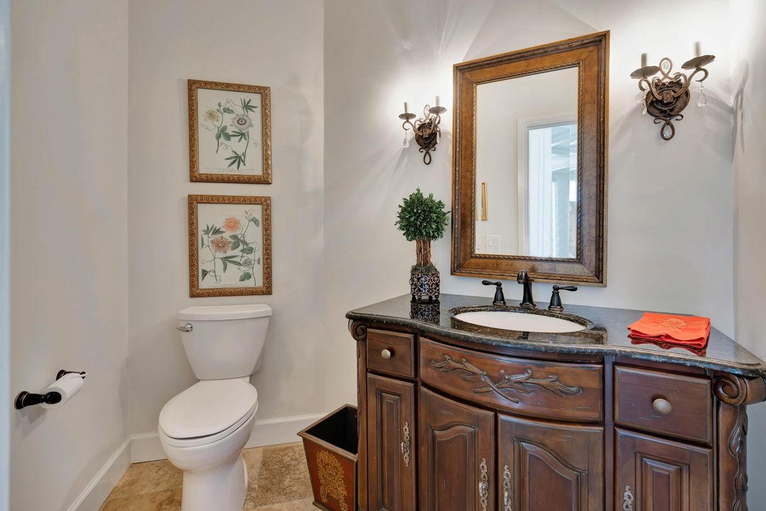 For Sale: $1,045,000 (3 beds, 2 baths, 3211 Square Feet)