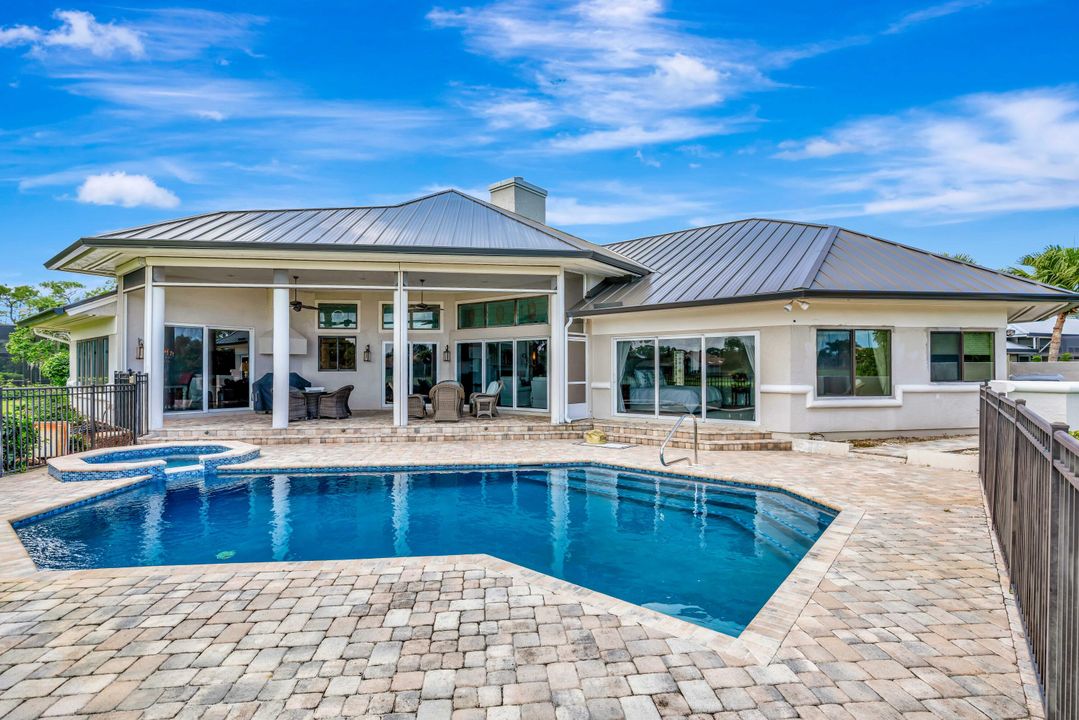 For Sale: $1,045,000 (3 beds, 2 baths, 3211 Square Feet)