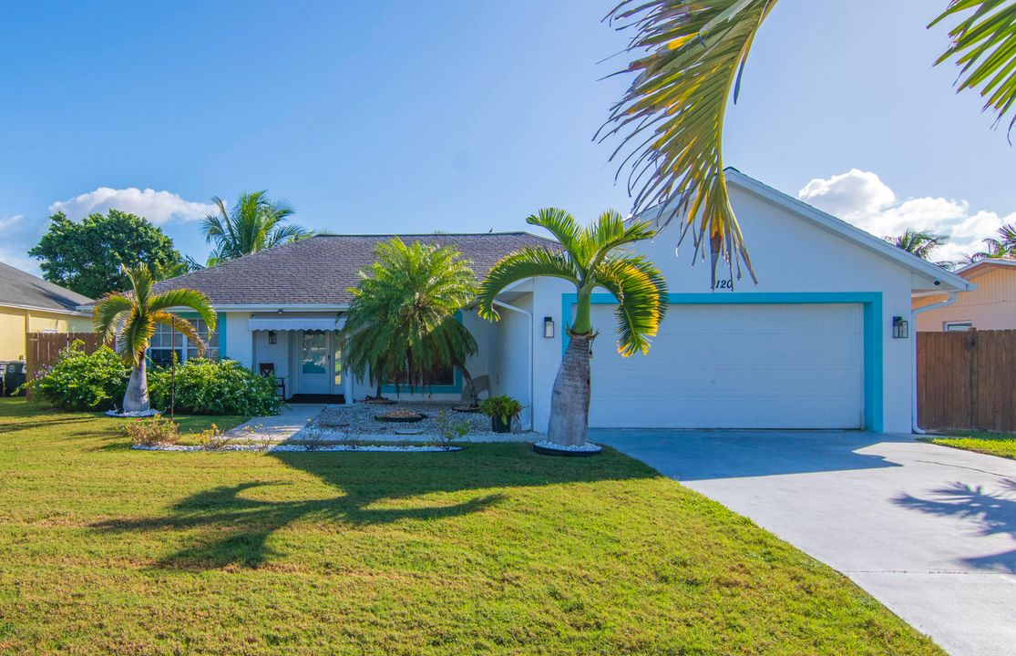 For Sale: $599,000 (3 beds, 2 baths, 1472 Square Feet)