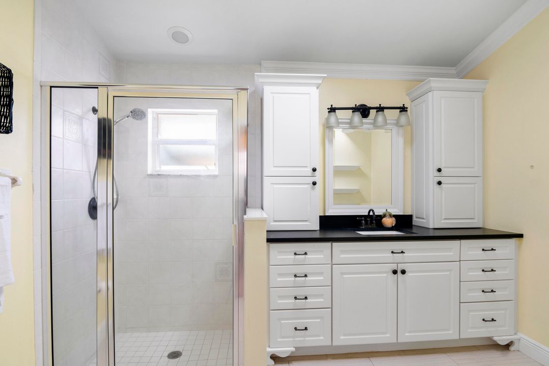 For Sale: $599,000 (3 beds, 2 baths, 1472 Square Feet)