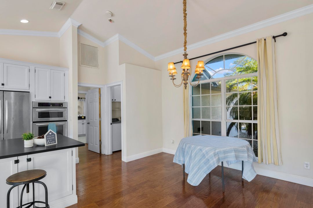 For Sale: $599,000 (3 beds, 2 baths, 1472 Square Feet)