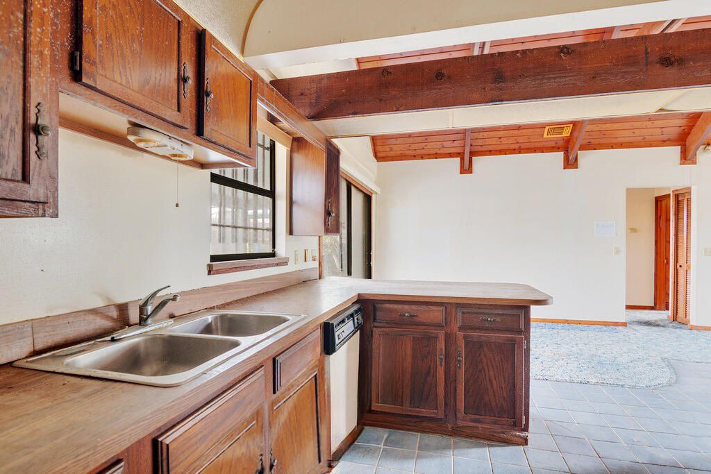 待售: $289,900 (3 贝兹, 2 浴室, 1916 平方英尺)