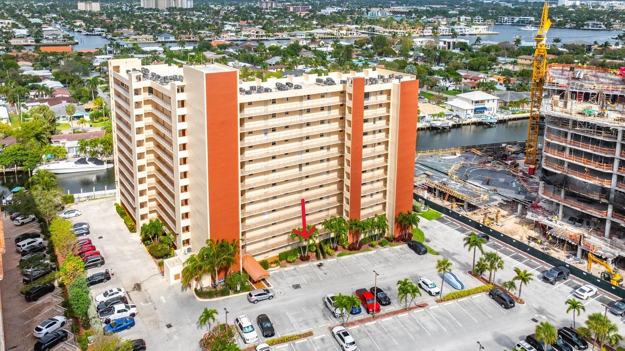 For Sale: $449,000 (1 beds, 1 baths, 734 Square Feet)