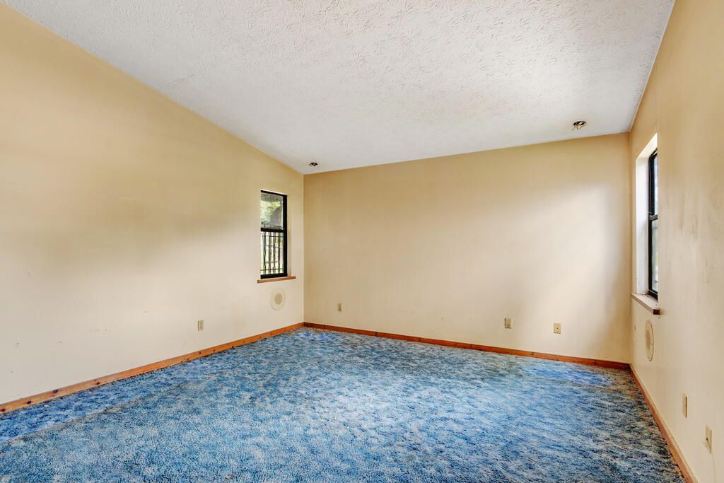 待售: $289,900 (3 贝兹, 2 浴室, 1916 平方英尺)