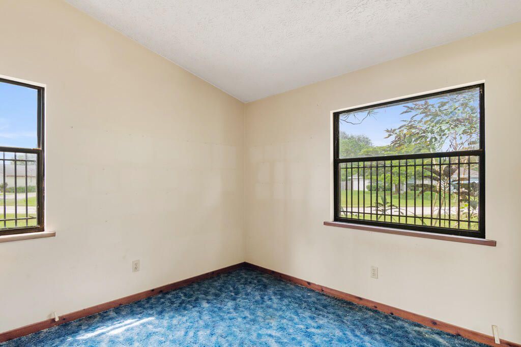 待售: $289,900 (3 贝兹, 2 浴室, 1916 平方英尺)