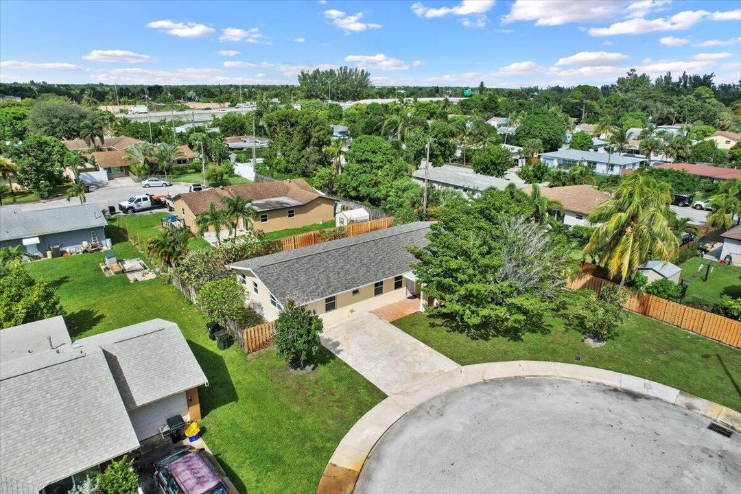 For Sale: $519,000 (4 beds, 2 baths, 1888 Square Feet)