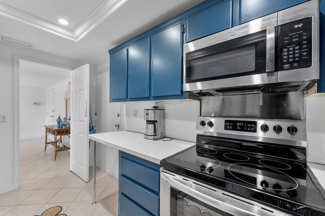 出租: $7,500 (2 贝兹, 2 浴室, 1389 平方英尺)