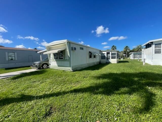 Active With Contract: $13,900 (2 beds, 1 baths, 800 Square Feet)