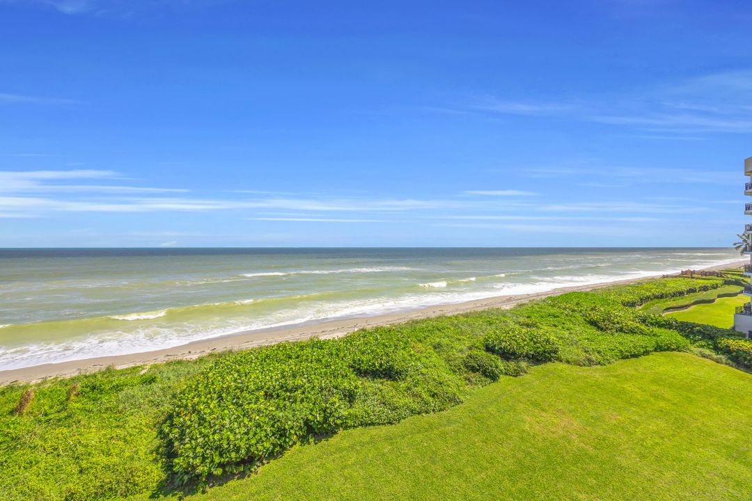 For Sale: $2,200,000 (3 beds, 3 baths, 2554 Square Feet)