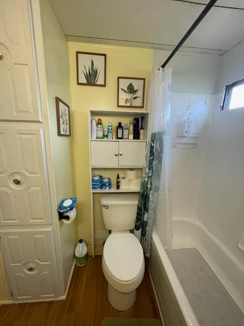 Active With Contract: $13,900 (2 beds, 1 baths, 800 Square Feet)