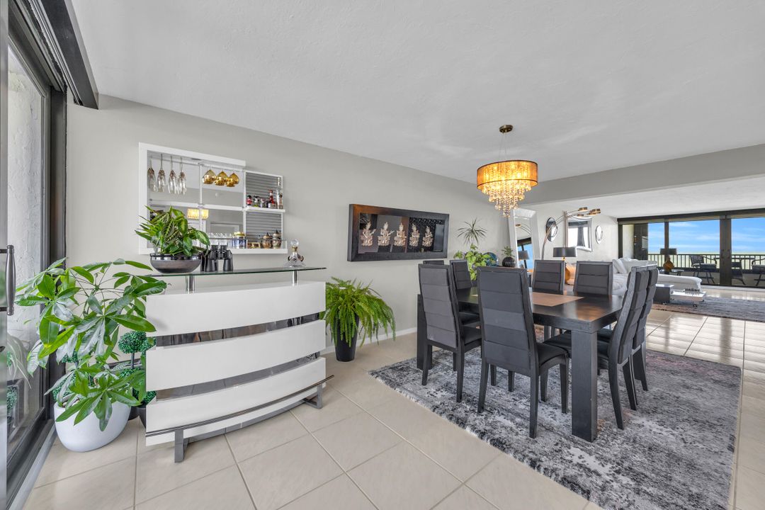 For Sale: $2,200,000 (3 beds, 3 baths, 2554 Square Feet)