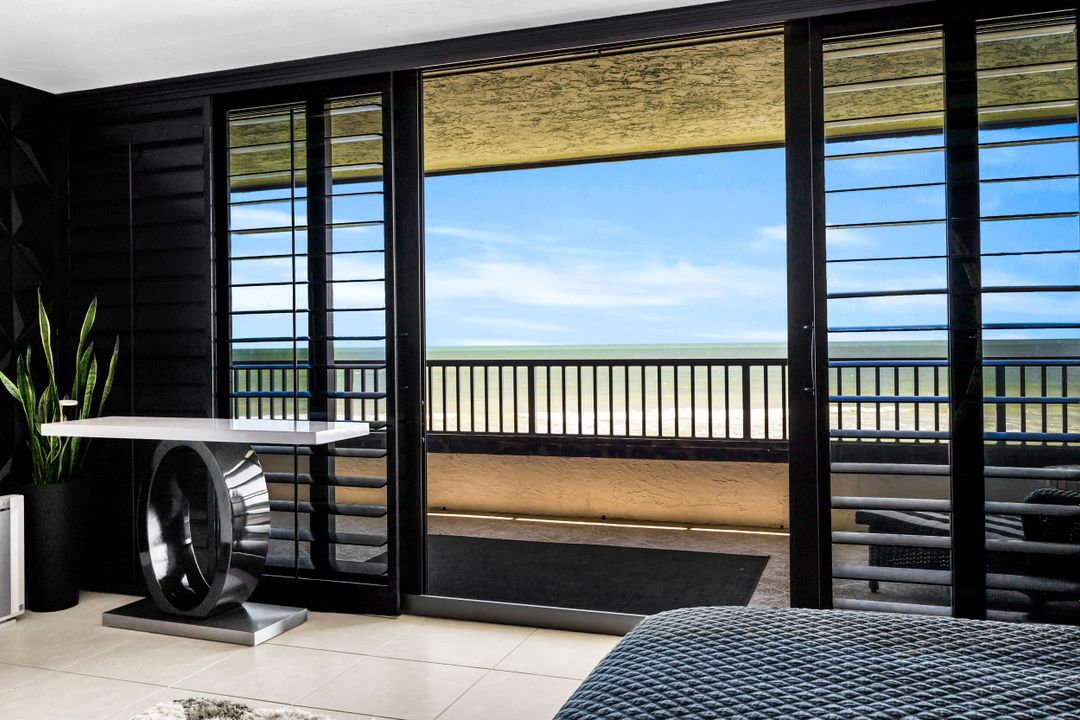 For Sale: $2,200,000 (3 beds, 3 baths, 2554 Square Feet)