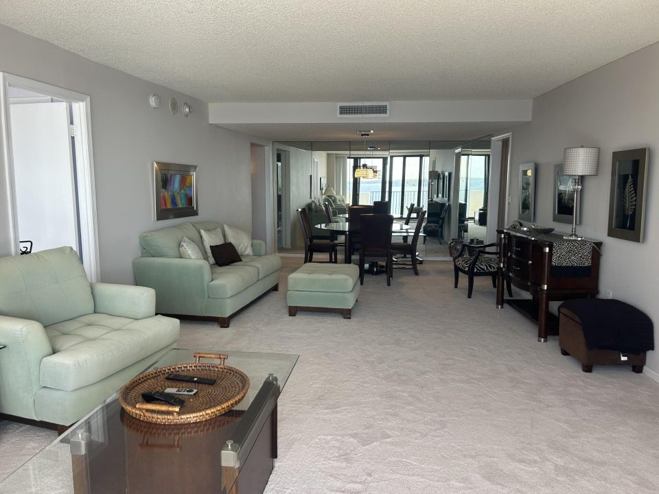 En Venta: $1,300,000 (2 camas, 2 baños, 1247 Pies cuadrados)