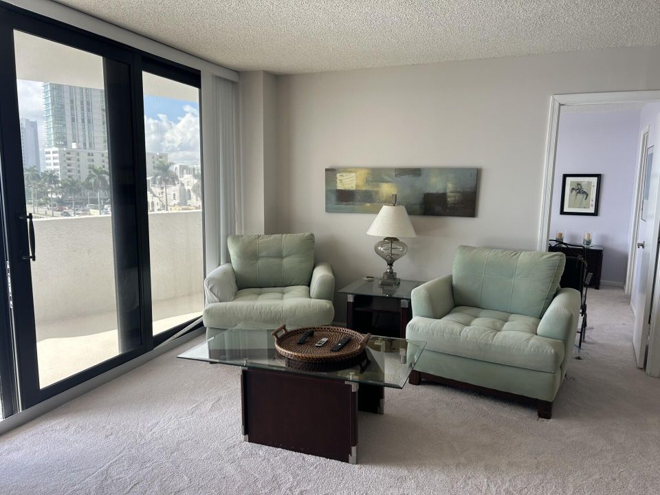 En Venta: $1,300,000 (2 camas, 2 baños, 1247 Pies cuadrados)