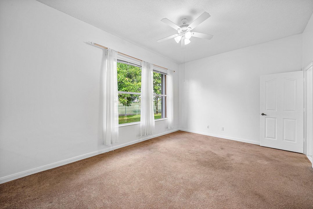 For Sale: $625,000 (3 beds, 2 baths, 1973 Square Feet)