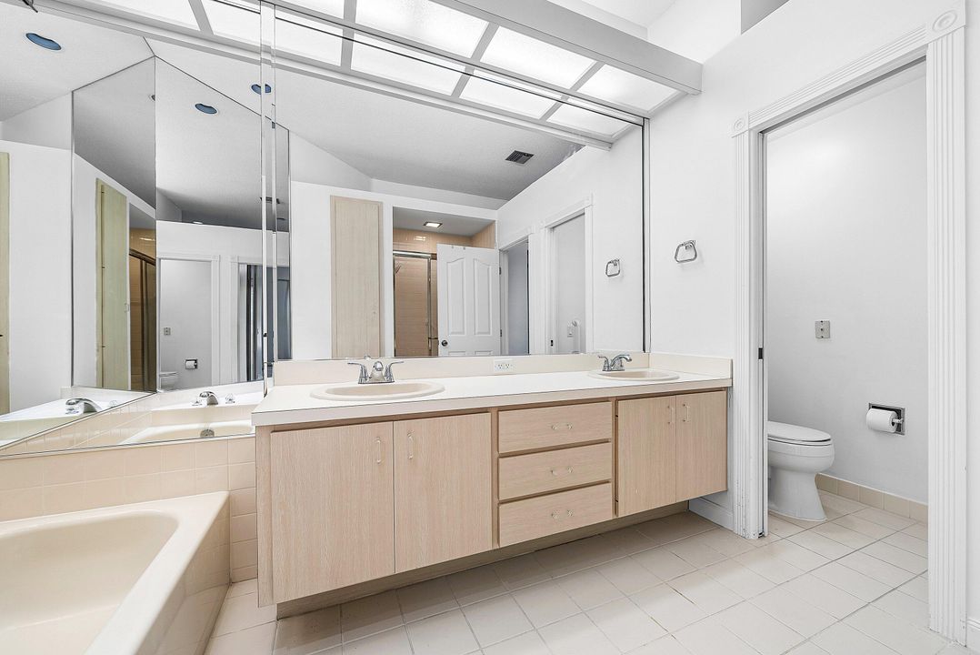 For Sale: $625,000 (3 beds, 2 baths, 1973 Square Feet)