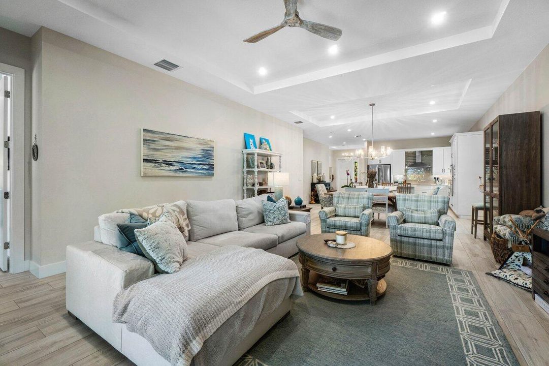 待售: $1,325,000 (3 贝兹, 3 浴室, 2125 平方英尺)