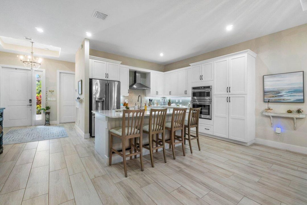 待售: $1,325,000 (3 贝兹, 3 浴室, 2125 平方英尺)