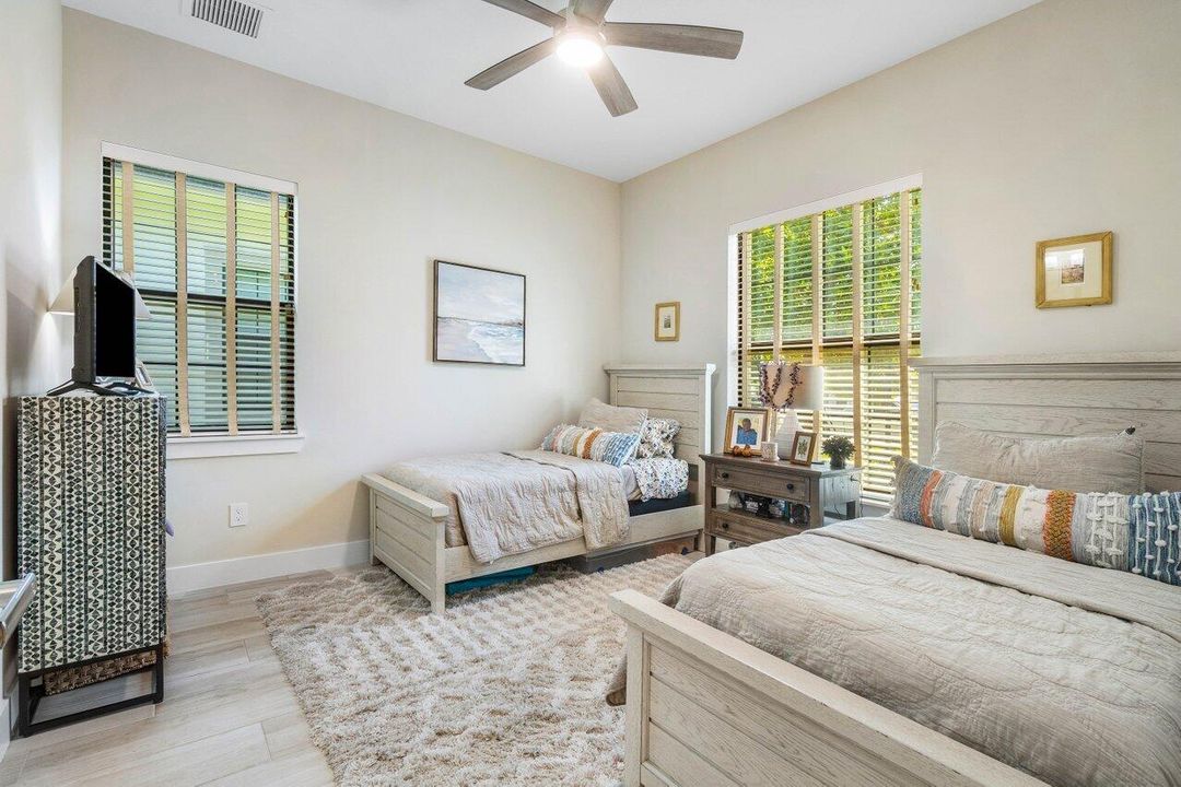 待售: $1,325,000 (3 贝兹, 3 浴室, 2125 平方英尺)