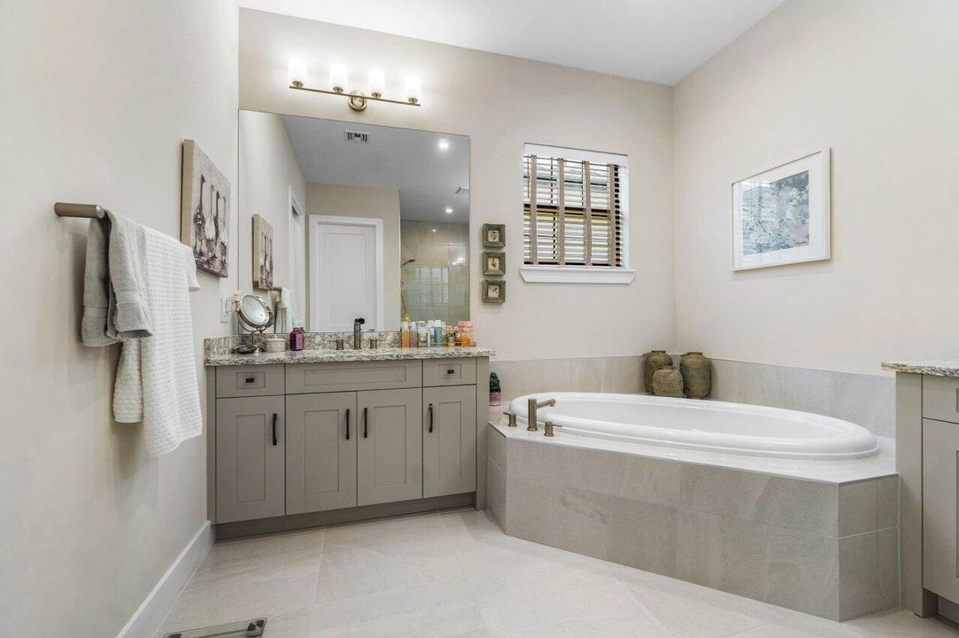 待售: $1,325,000 (3 贝兹, 3 浴室, 2125 平方英尺)