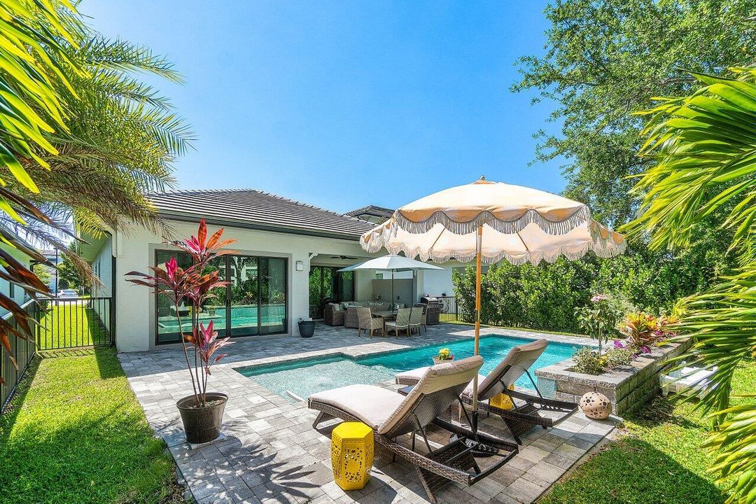 待售: $1,325,000 (3 贝兹, 3 浴室, 2125 平方英尺)