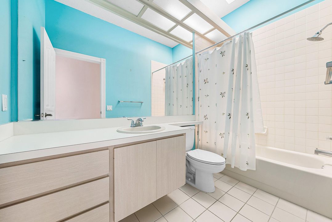 For Sale: $625,000 (3 beds, 2 baths, 1973 Square Feet)