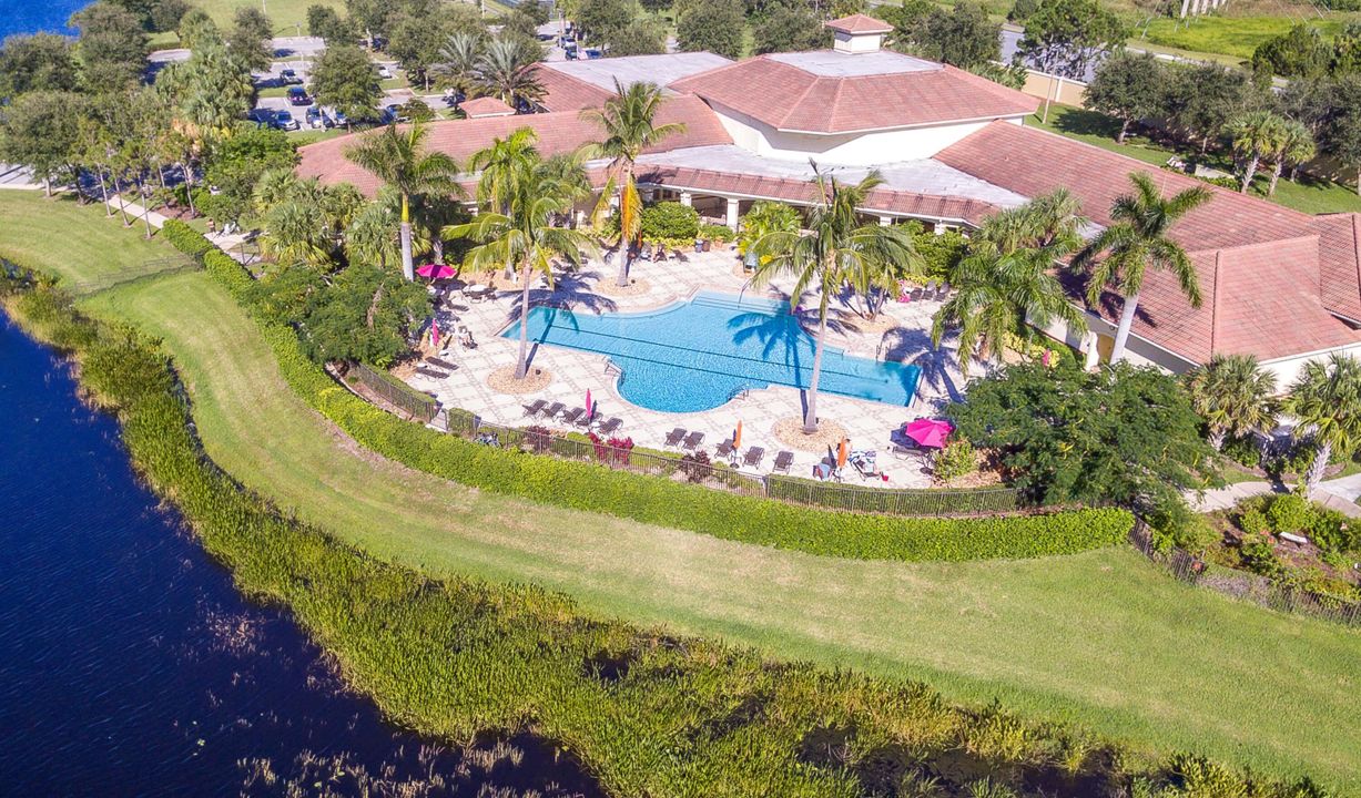 В аренду: $1,095 (1 спален, 1 ванн, 400 Квадратных фут)